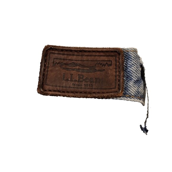 LL Bean Classic Fit Straight Denim Stonewash Size 38 x 32-Flaw or Distress - Picture 11 of 12